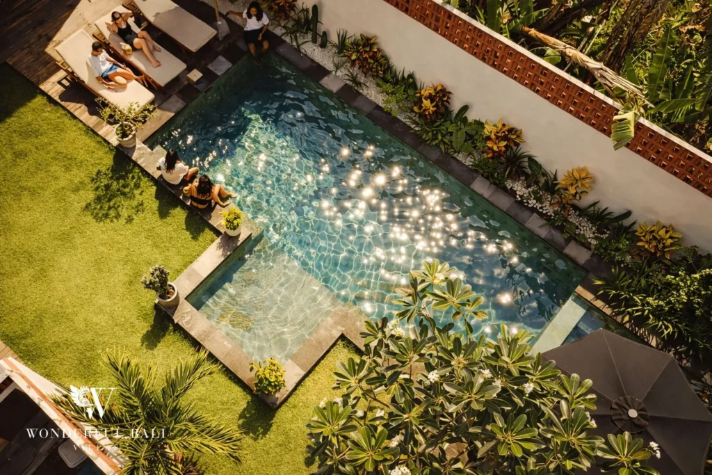 monthly villa rental umalas — tropical pool and garden