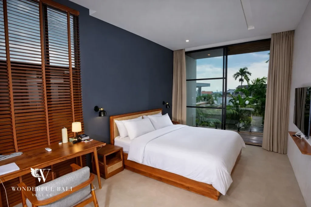 3BR villa for sale Canggu — bedroom with feature wall