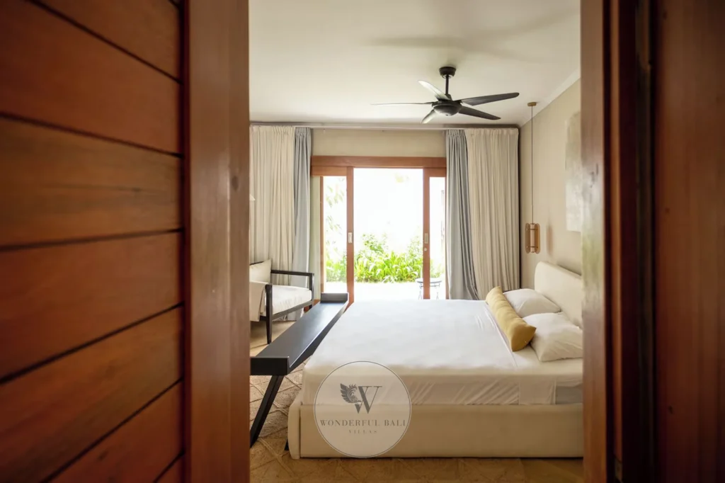Second ensuite bedroom, three-bedroom villa in Umalas, Bali