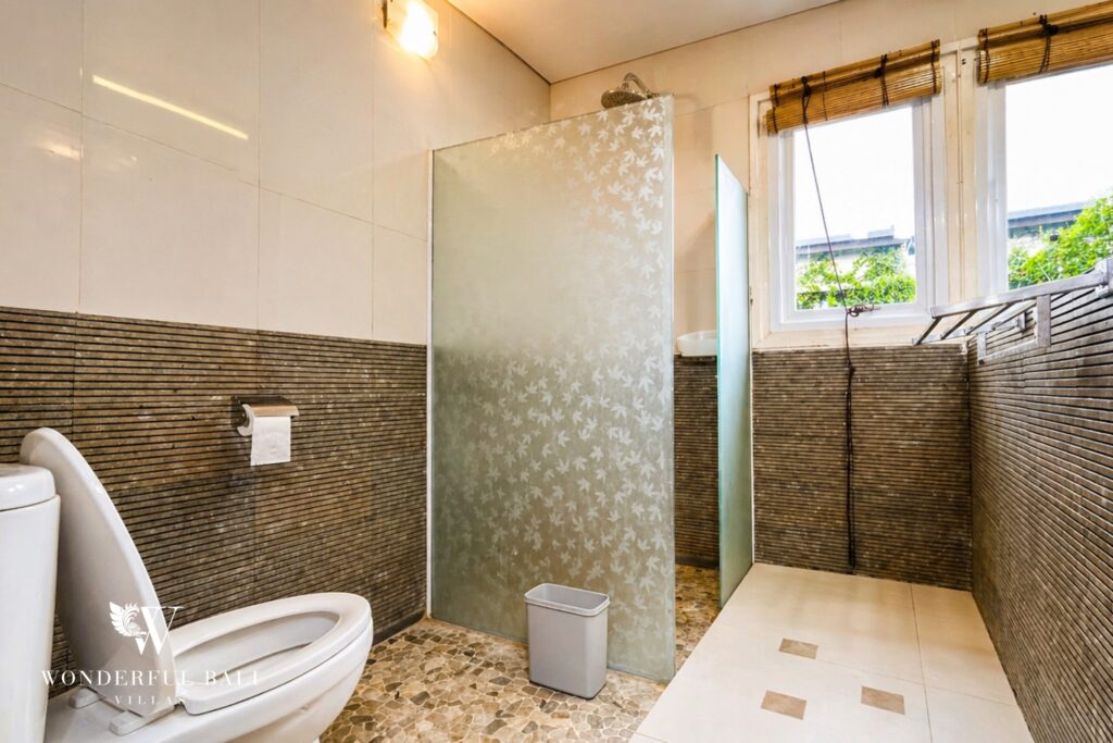2BR Peaceful Villa in Berawa Canggu photo 10