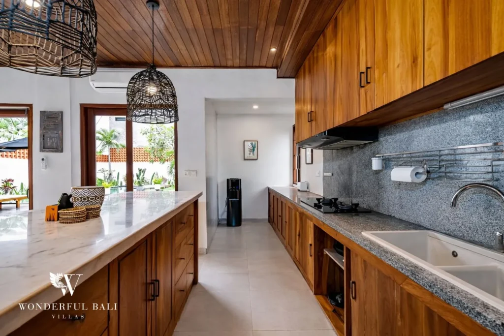 monthly villa rental umalas — kitchen with island