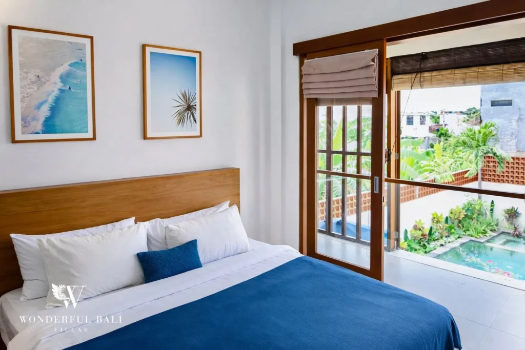 monthly villa rental umalas — master bedroom with garden view