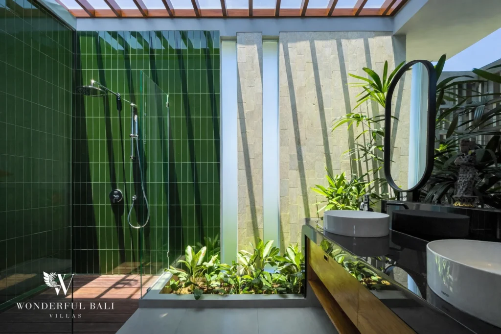 Second bathroom in a modern four-bedroom villa, Pererenan