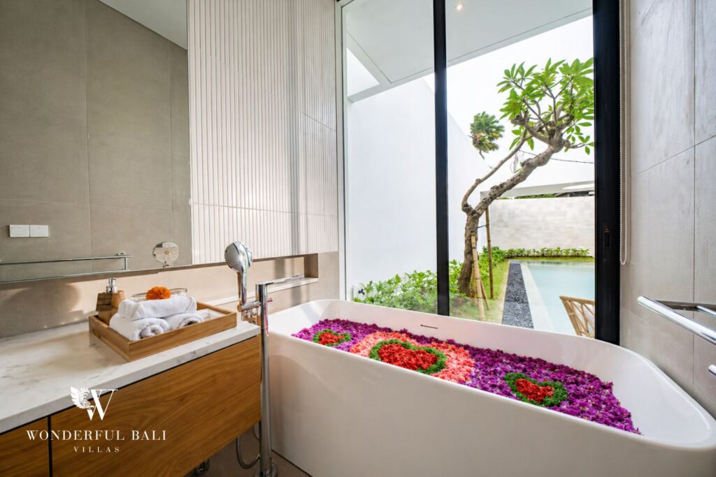 4BR Luxury Villa with Private Gym in Pererenan Canggu photo 20