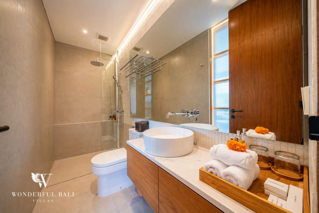 4BR Luxury Villa with Private Gym in Pererenan Canggu photo 21