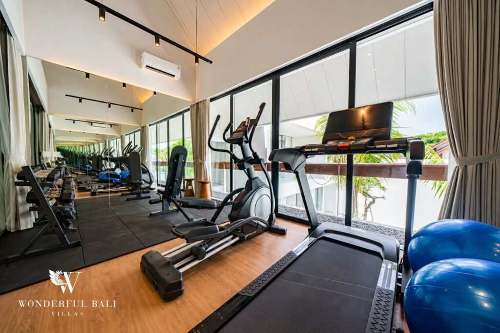 4BR Luxury Villa with Private Gym in Pererenan Canggu photo 3
