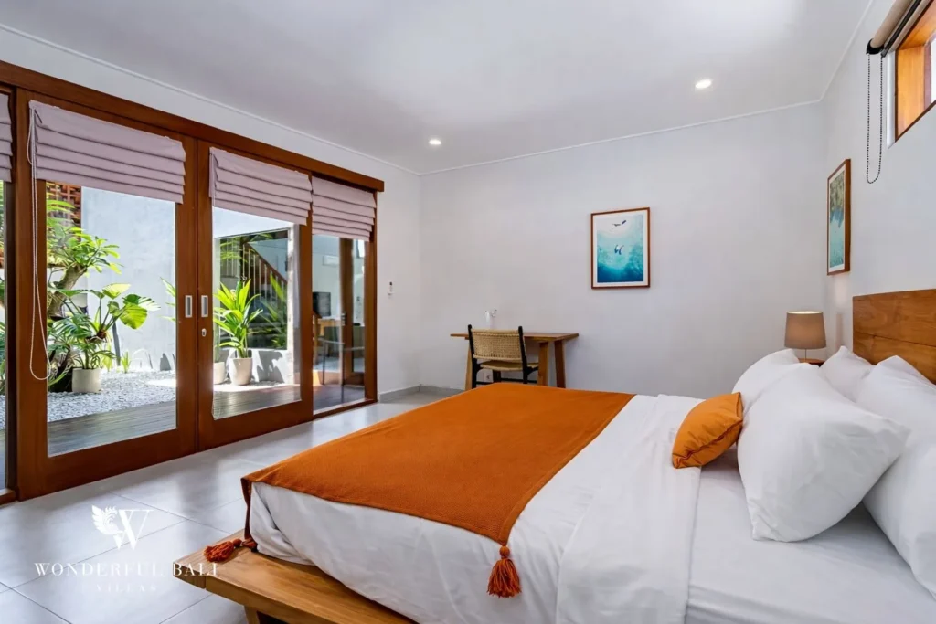 monthly villa rental umalas — ensuite bedroom with bathroom