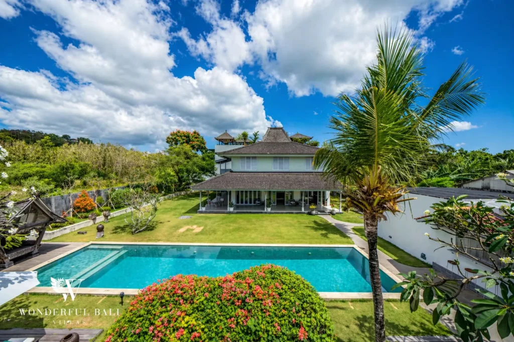 Aerial angle of the main house, pool and gardens, Villa Hasian — 5-bedroom villa in Jimbaran