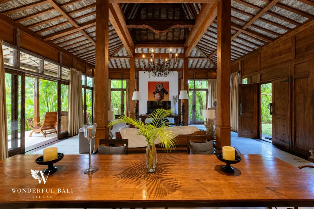 Traditional outdoor bale (open pavilion) with pool view, 4-bedroom villa in Berawa, Canggu
