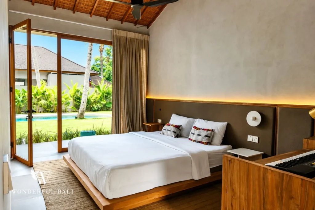 Master bedroom with private pool view, 4-bedroom villa in Kaba-Kaba, Tabanan