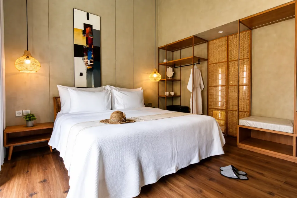 Second bedroom with double bed and modern finishes, Villa Umahan Sanur