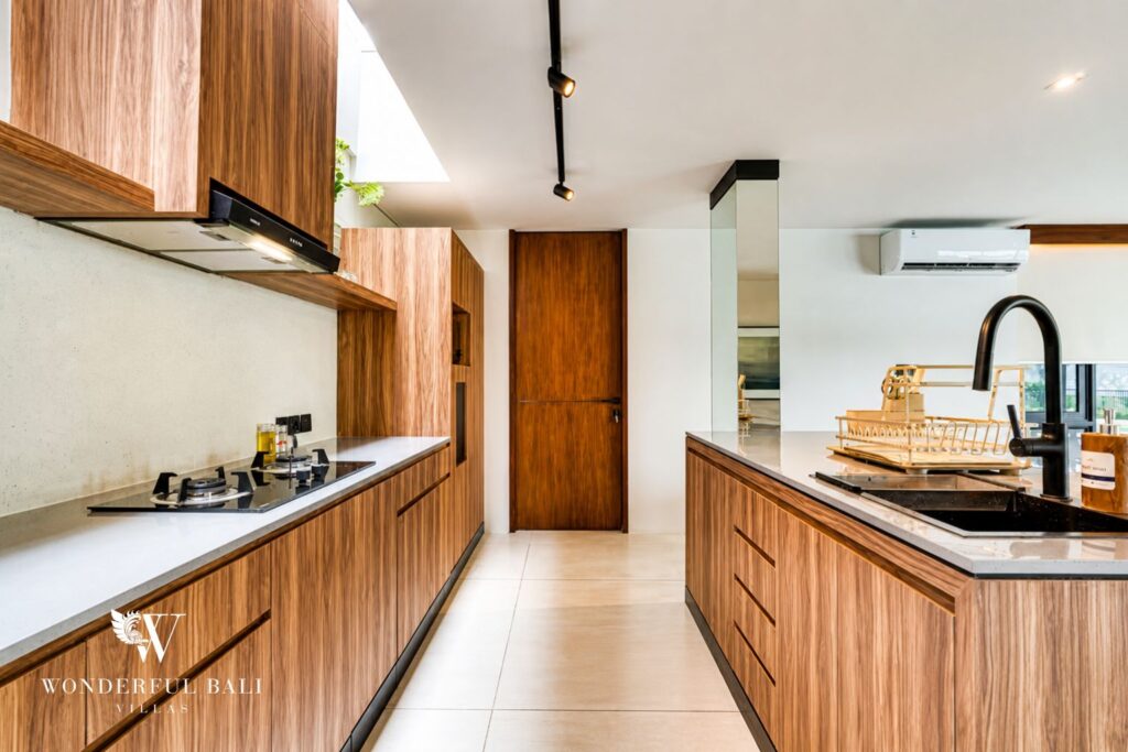 5BR Freehold Luxury New Built Villa in Canggu photo 13