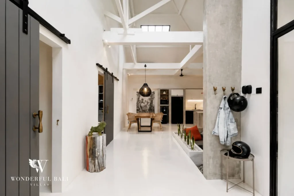 Entrance hallway with high ceiling, 2-bedroom villa in Canggu