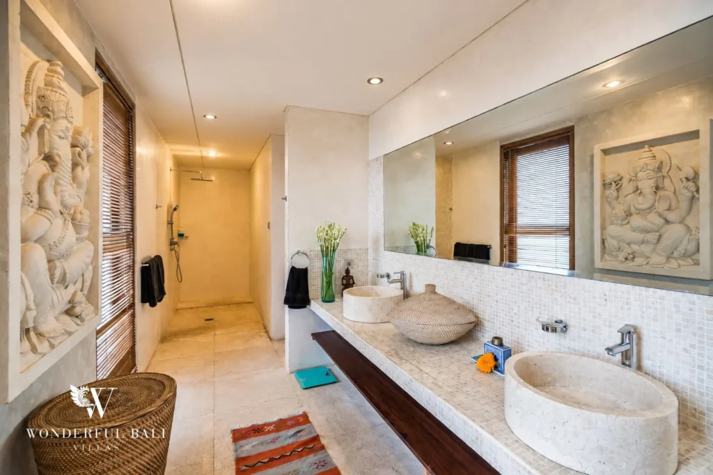 Bathroom with double vanity and twin basins, 4-bedroom villa in Petitenget, Seminyak