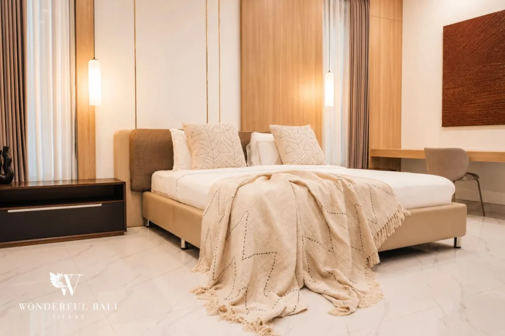 Bedroom with wood panelling, 2-bedroom villa in Petitenget, Seminyak