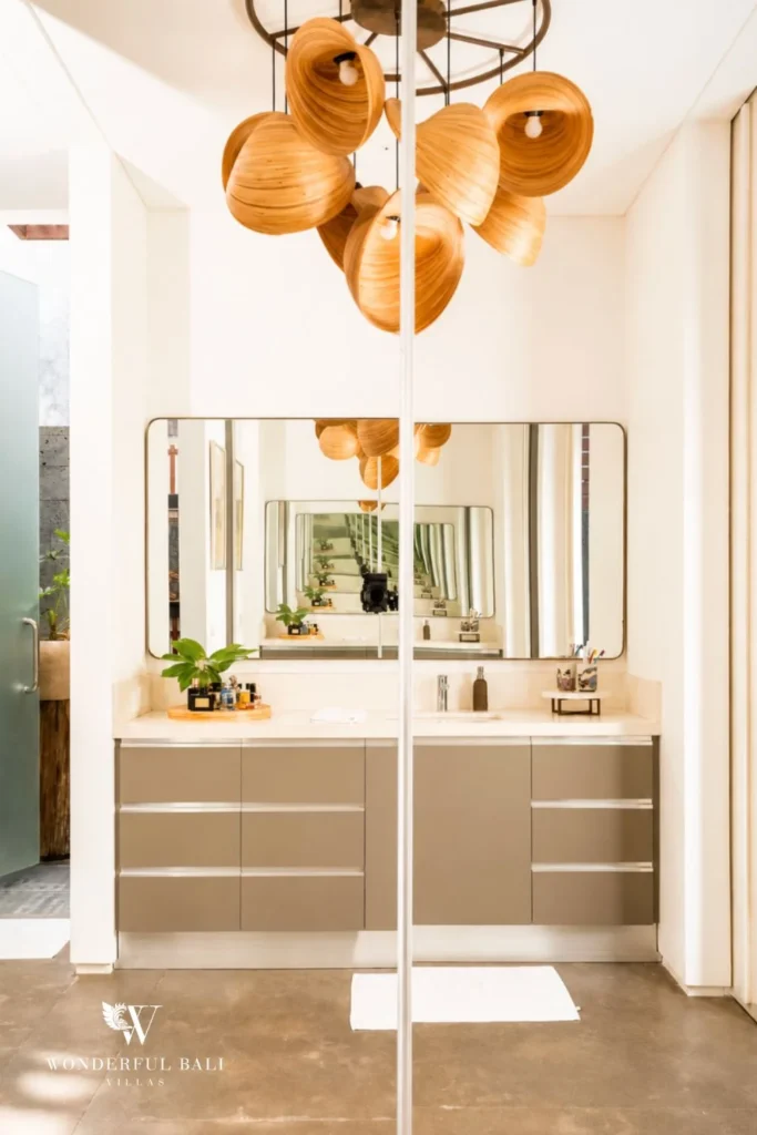 monthly villa rental Umalas — master bathroom double vanity