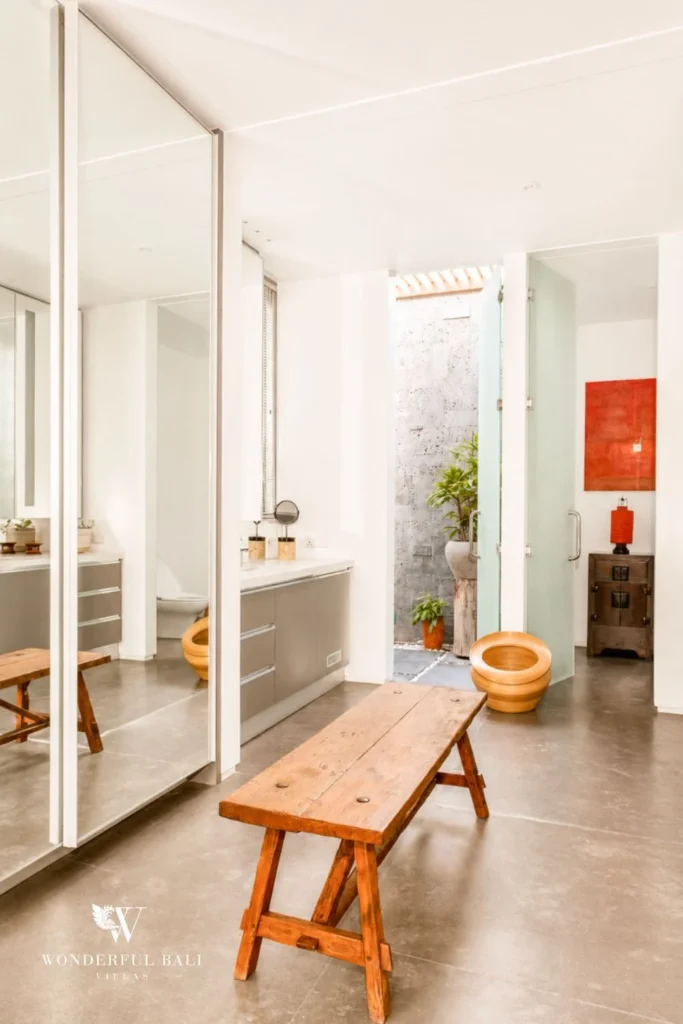 monthly villa rental Umalas — bathroom walk in wardrobe