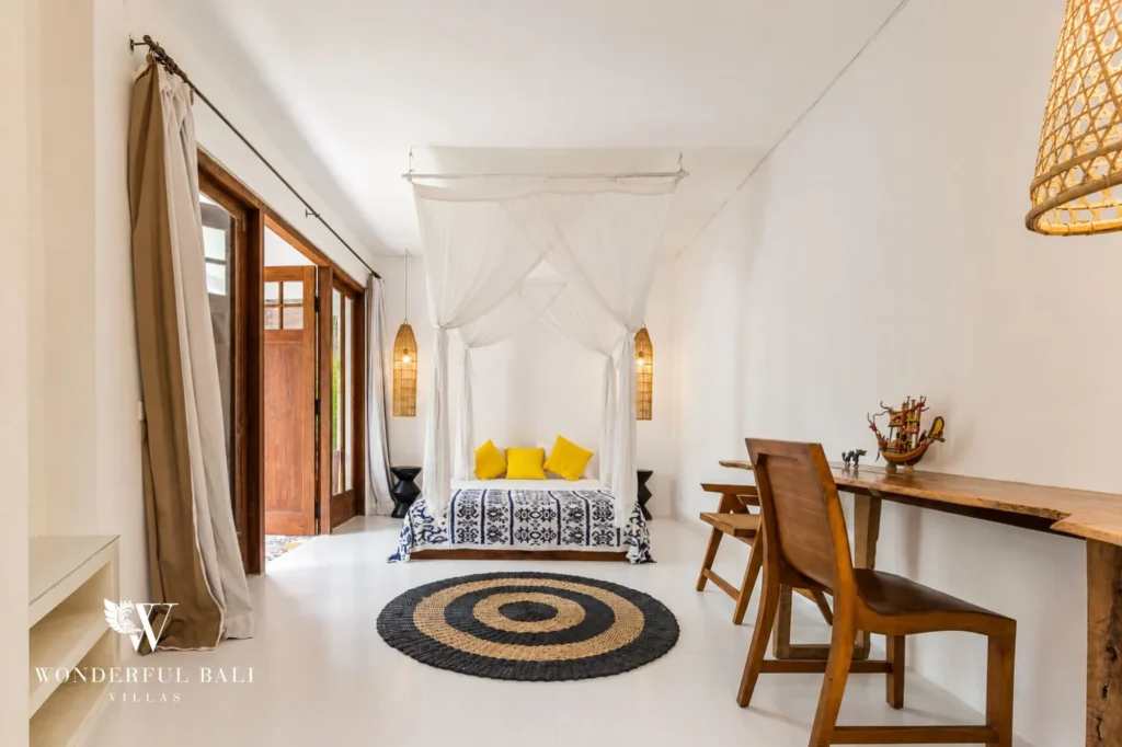 Open bathroom with adjoining tropical garden, 4-bedroom joglo villa in Umalas
