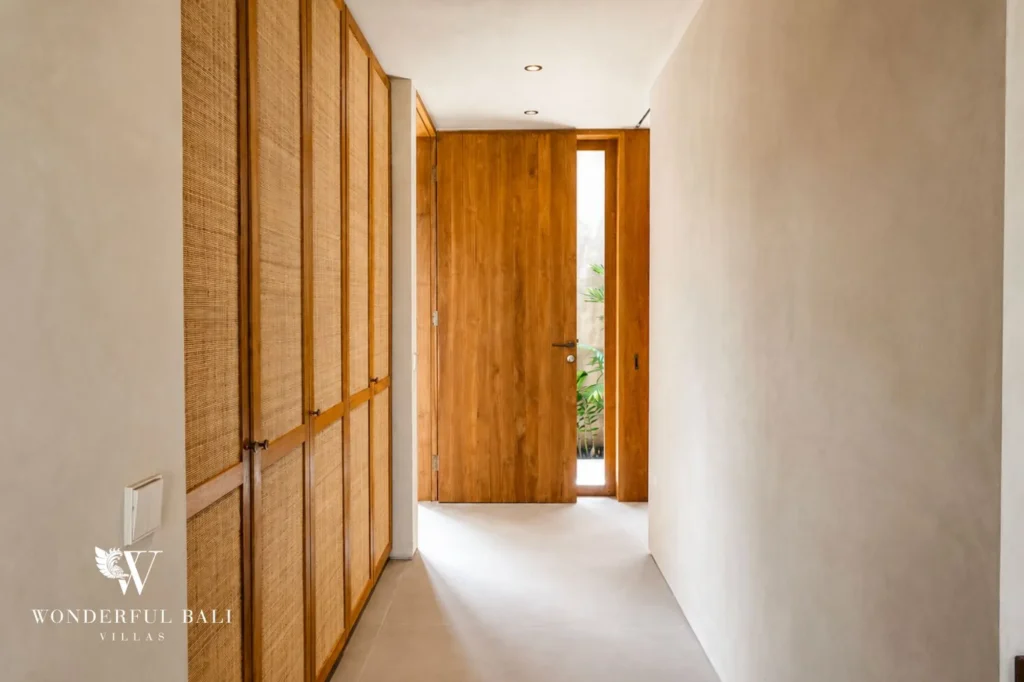 Hallway with wooden entrance door, 4-bedroom villa in Kaba-Kaba, Tabanan