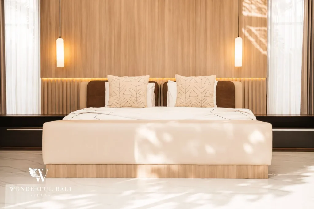 Minimalist master bedroom, 2-bedroom villa in Petitenget, Seminyak