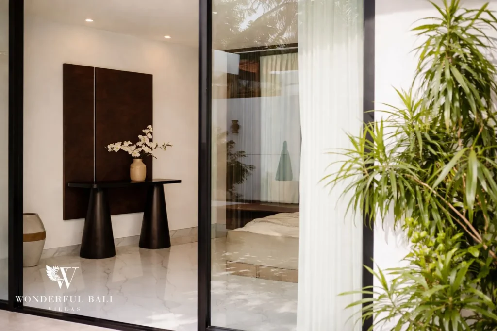 Bedroom with ensuite bathroom, 2-bedroom villa in Petitenget, Seminyak