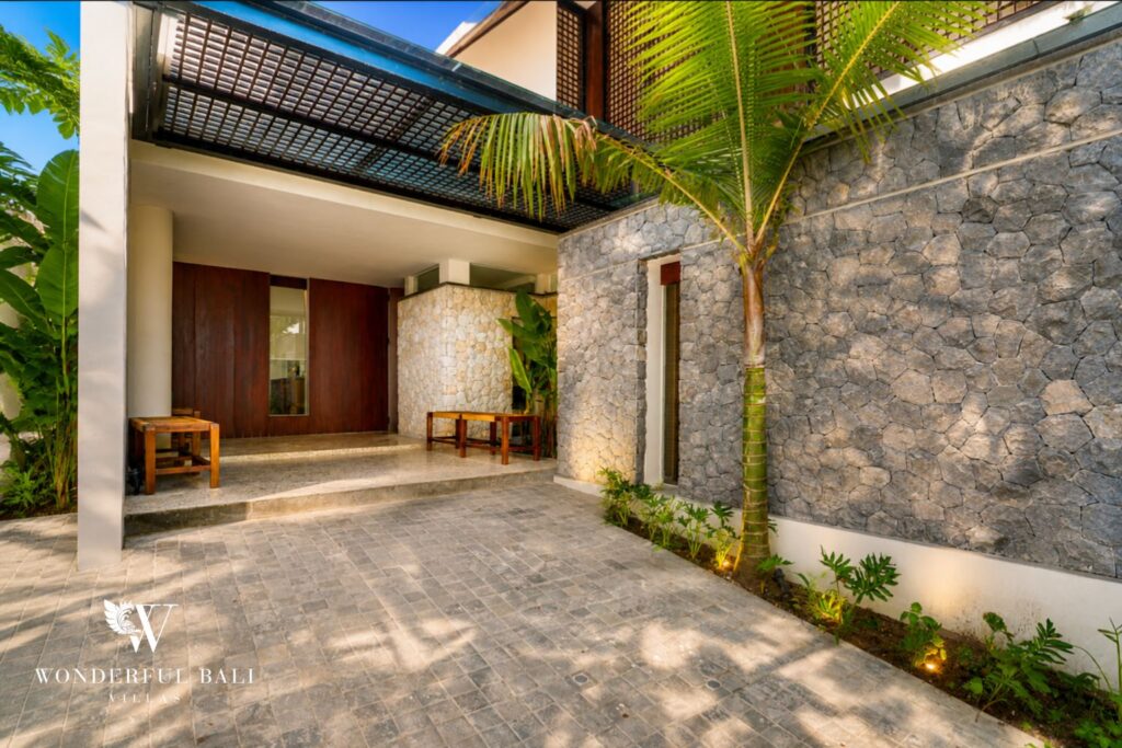 5BR Freehold Luxury New Built Villa in Canggu photo 32