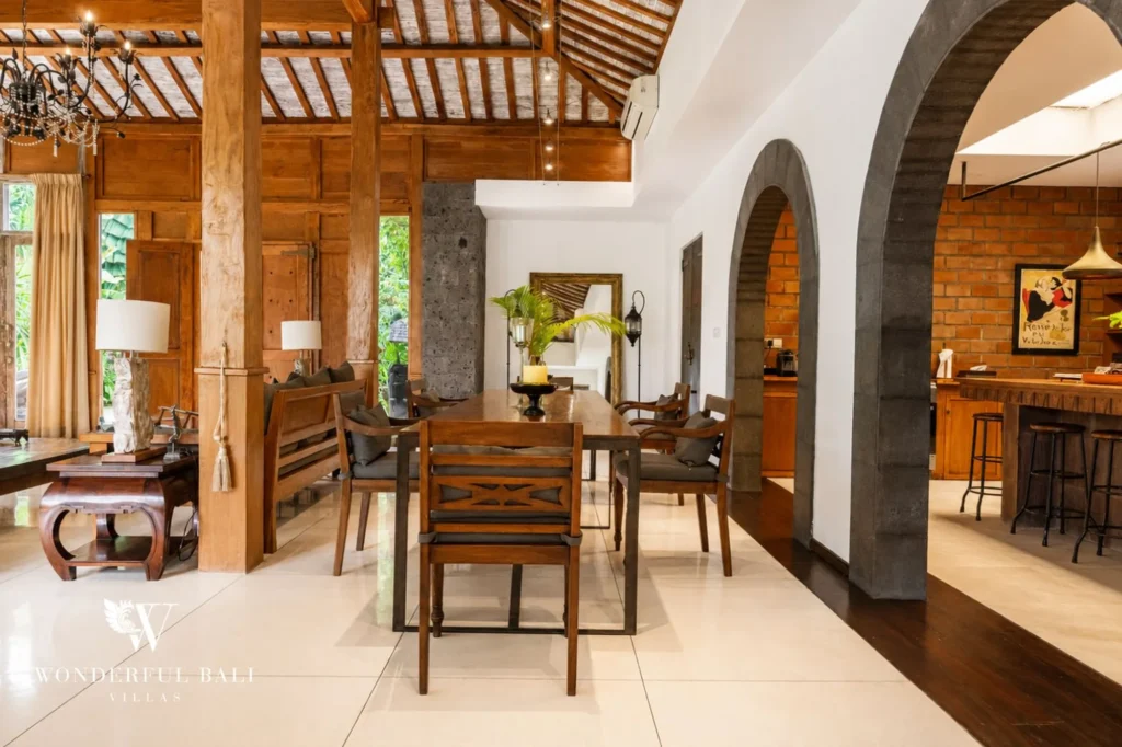 Antique decor and traditional Balinese detailing inside the villa, 4-bedroom property in Berawa, Canggu