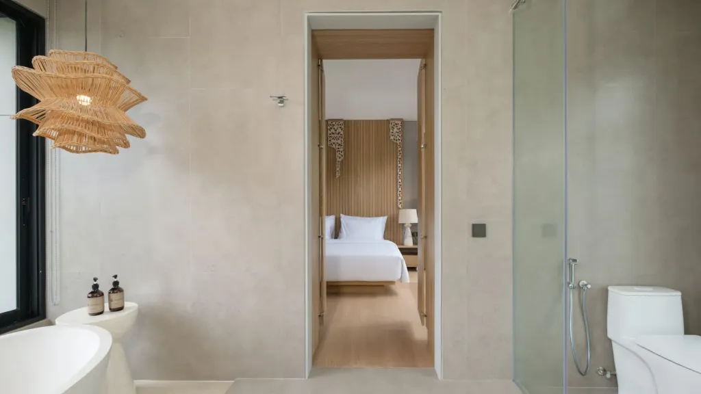 Villa Umahan, Ubud — bathroom, through doorway into the bedroom, Villa Umahan