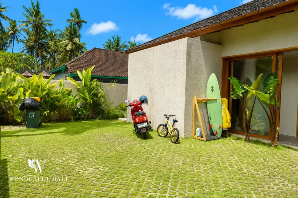 Villa exterior with tropical garden, 4-bedroom villa in Kaba-Kaba, Tabanan