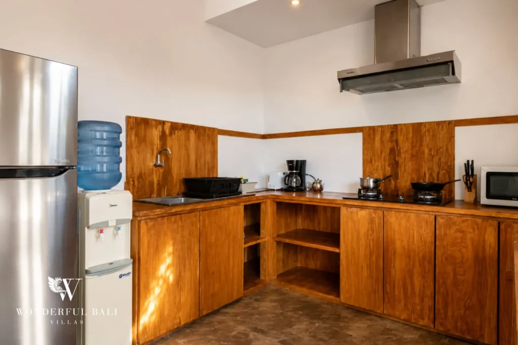 Fully equipped modern kitchen, 2-bedroom rustic villa in Jimbaran, Bukit