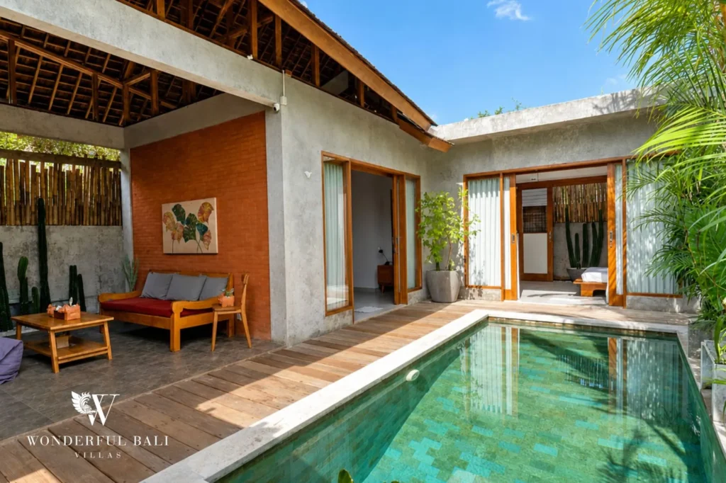 3x6 m private pool with covered lounge and tropical garden, 2-bedroom rustic villa in Jimbaran, Bukit