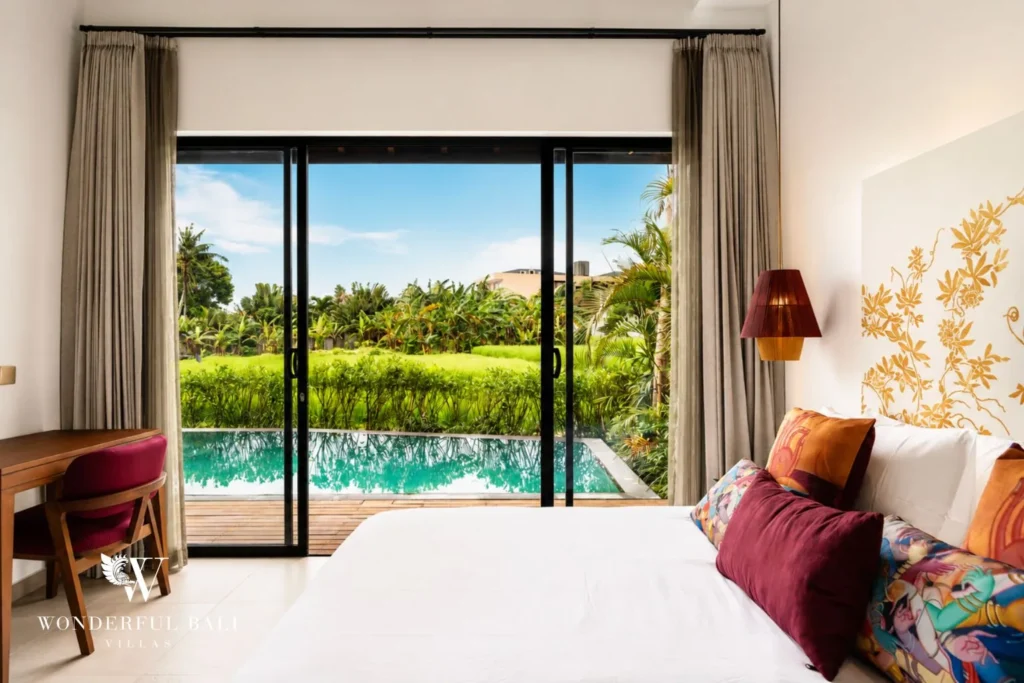 3BR villa for monthly rent Canggu — bedroom with maroon accents