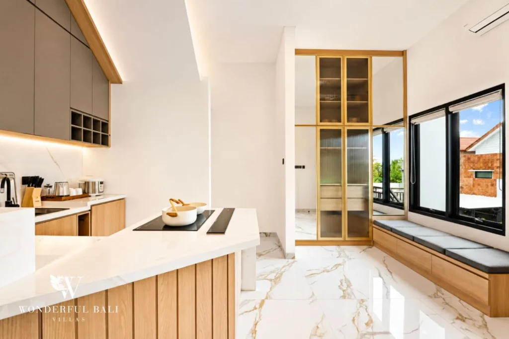 3BR villa for monthly rent Jimbaran — bedroom opening to balcony