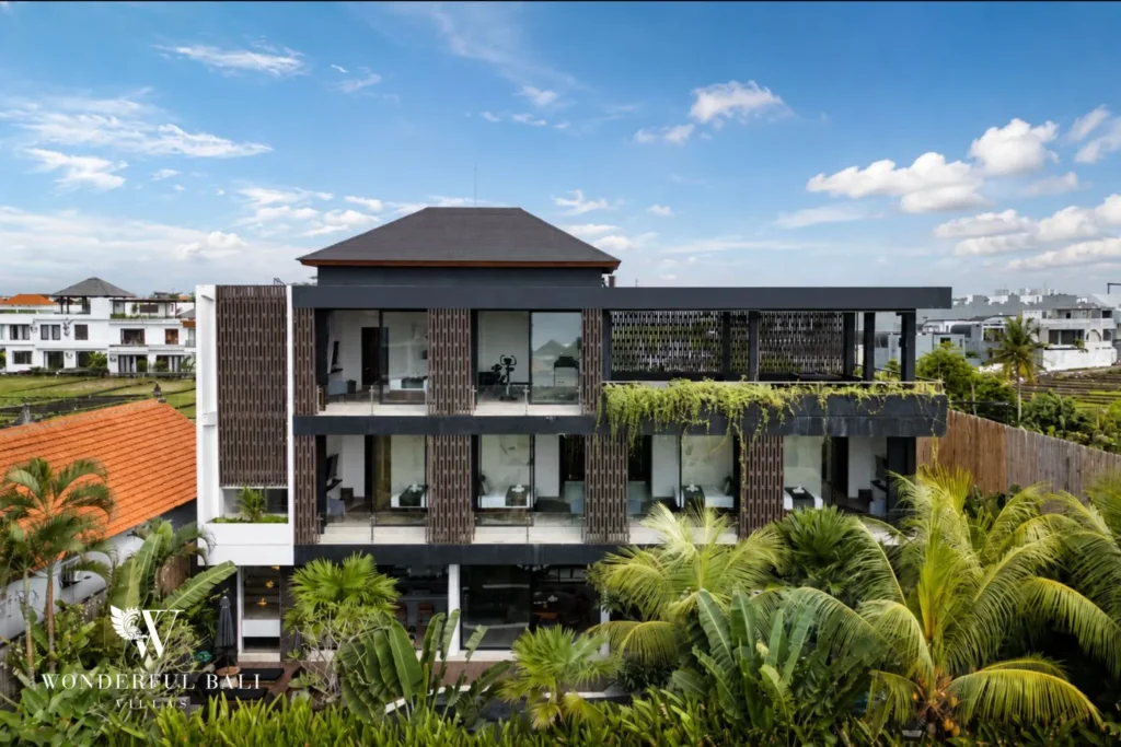 5BR villa for long-term rent Cemagi — walk in rainfall shower