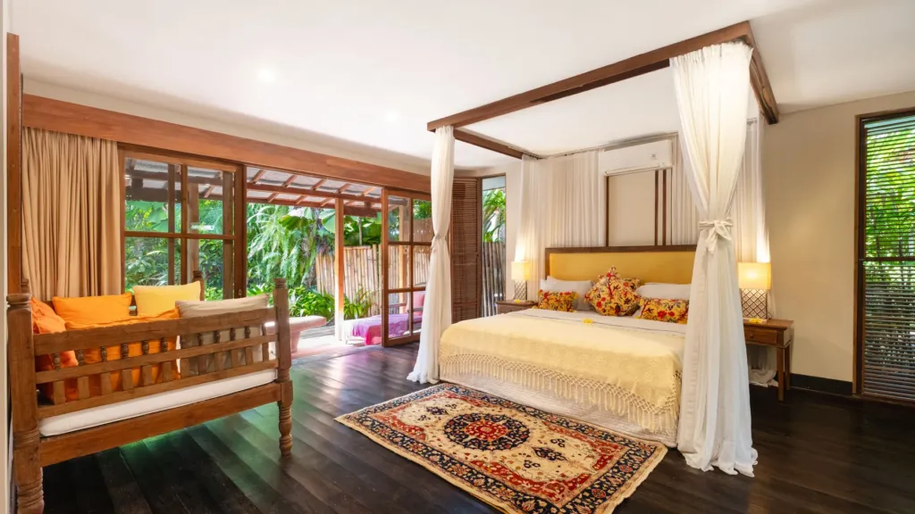 Bedroom 2 at Villa Desa Roro, Berawa