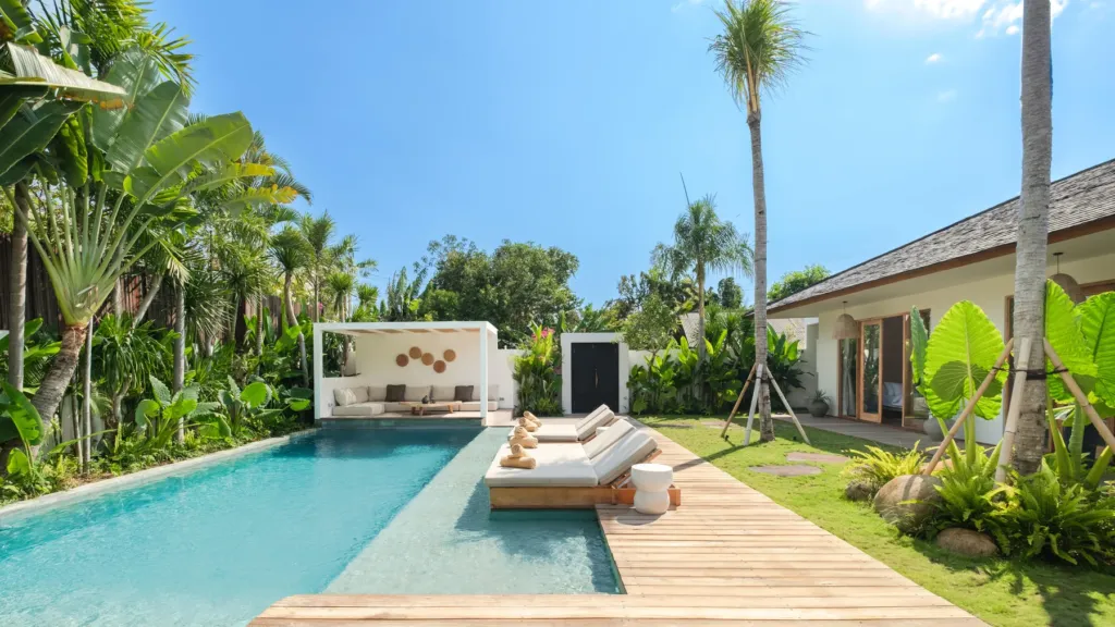 Villa Chagall — private pool in Canggu, Bali