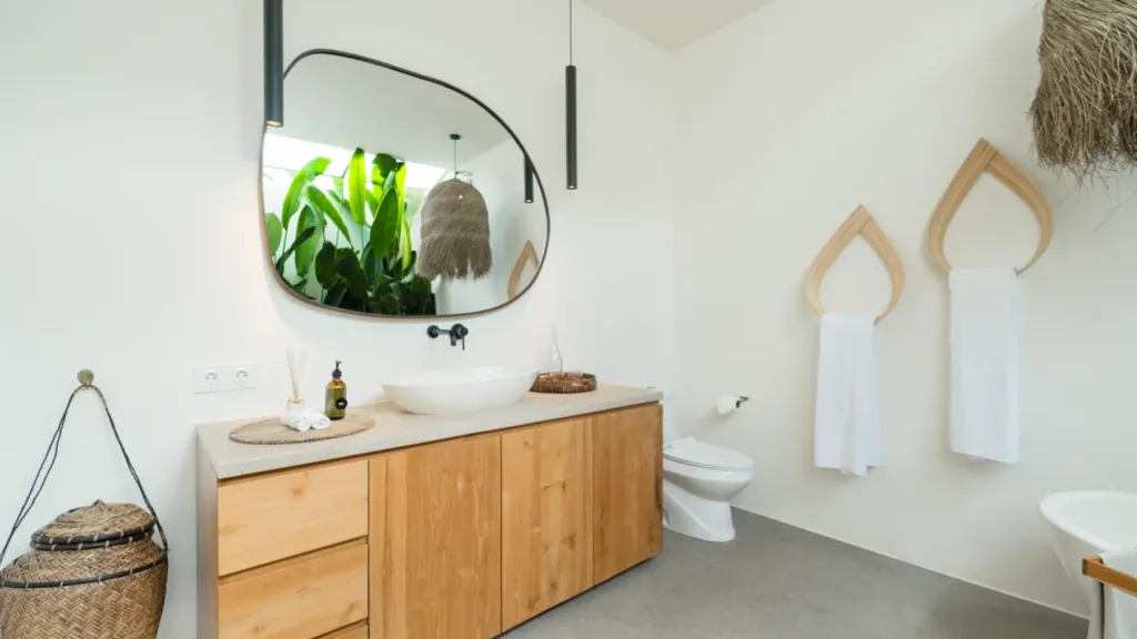 Villa Chagall — ensuite bathroom in Canggu, Bali