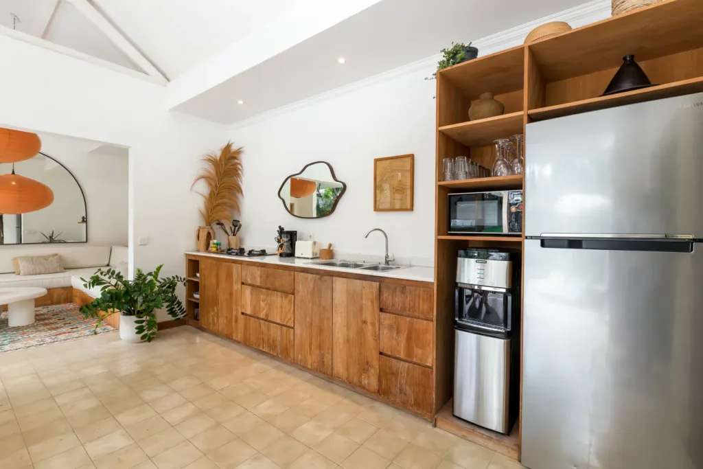 Villa Gauguin, Seminyak — kitchen