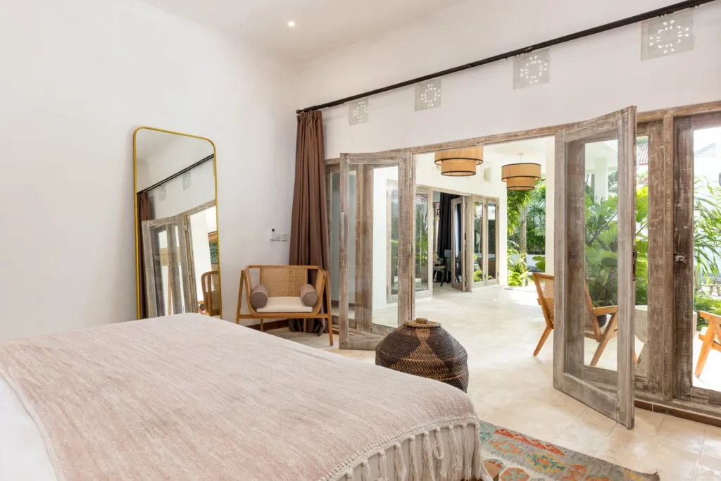 Villa Gauguin, Seminyak — bedroom