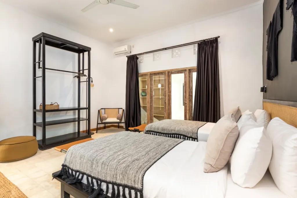 Villa Gauguin, Seminyak — bedroom