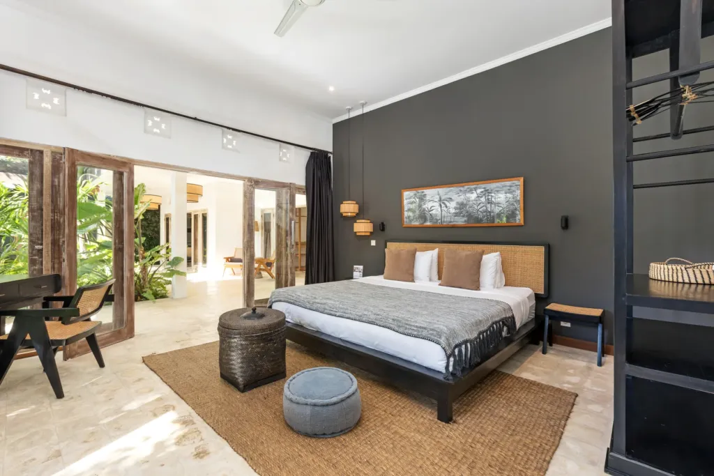 Villa Gauguin, Seminyak — bedroom
