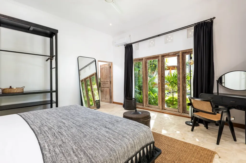 Villa Gauguin, Seminyak — bedroom