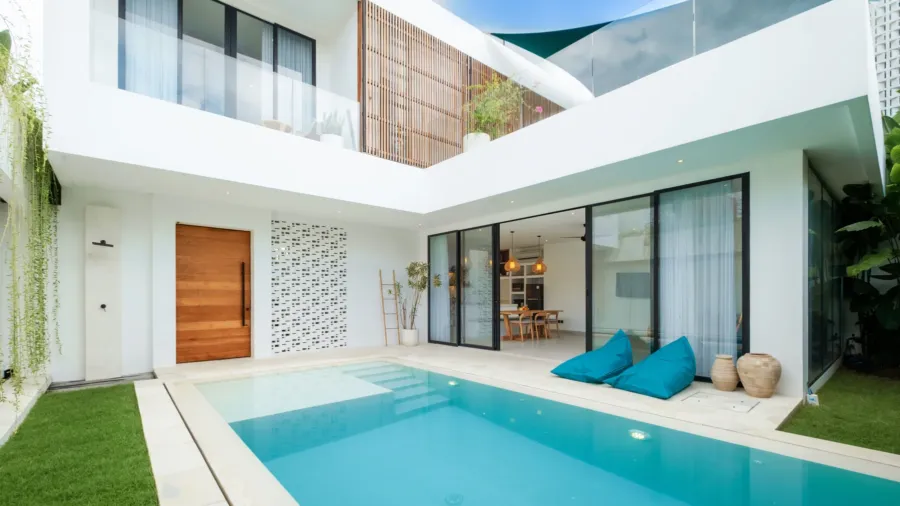 Villa Loona Palm 2 — 2BR Modern Pool Villa with Private Pool & Enclosed AC Living in Canggu