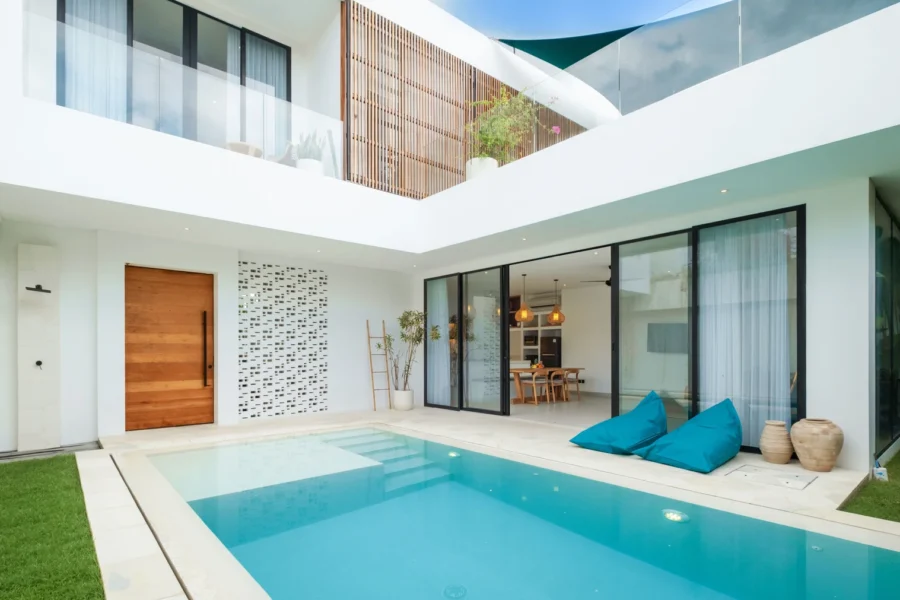 Villa Loona Palm 2 — 2BR Modern Pool Villa with Private Pool & Enclosed AC Living in Canggu