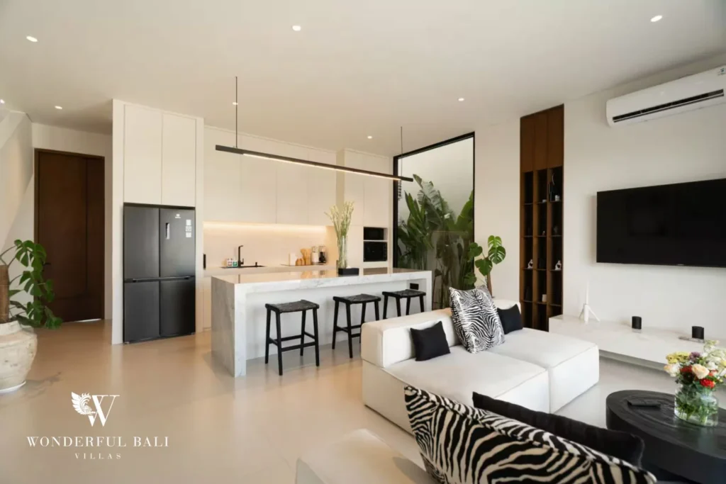 3BR ocean-view villa in Seseh — open plan kitchen and dining