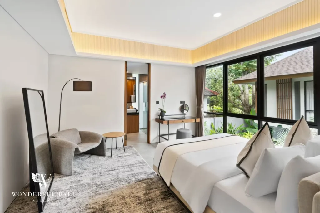 4BR resort villa in Jimbaran — bedroom with balcony view