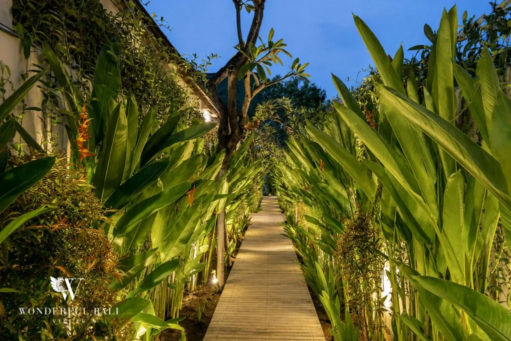 3BR tropical villa in Umalas — tropical garden pathway