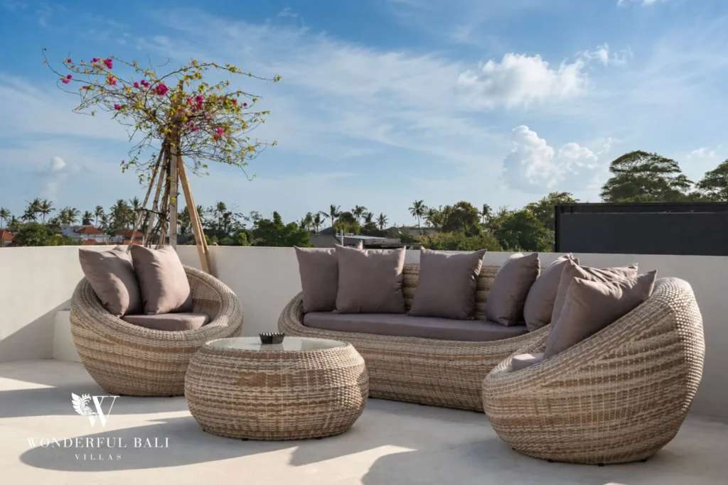 3BR ocean-view villa in Seseh — rooftop lounge with ocean view