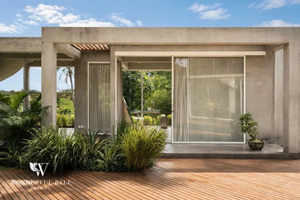 3BR modern villa in Pererenan — separate pavilion with greenery