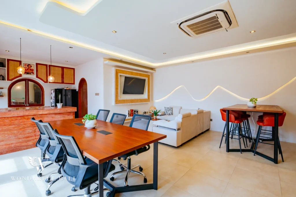 4BR villa for rent in Padonan, Canggu — living dining view